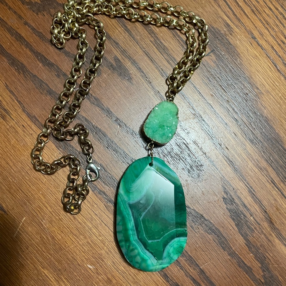 Malachite and dyed quartz necklace